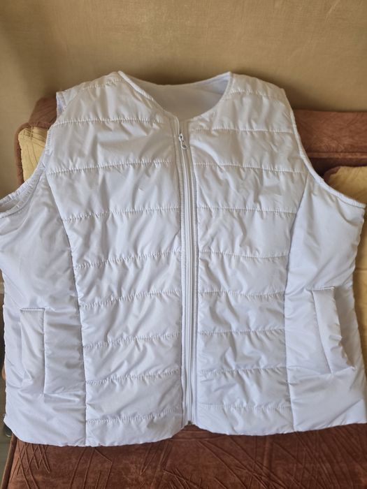 Медицинки елек и туника