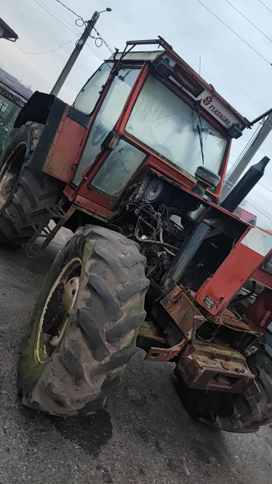 Dezmembrez tractor fiat 115 90