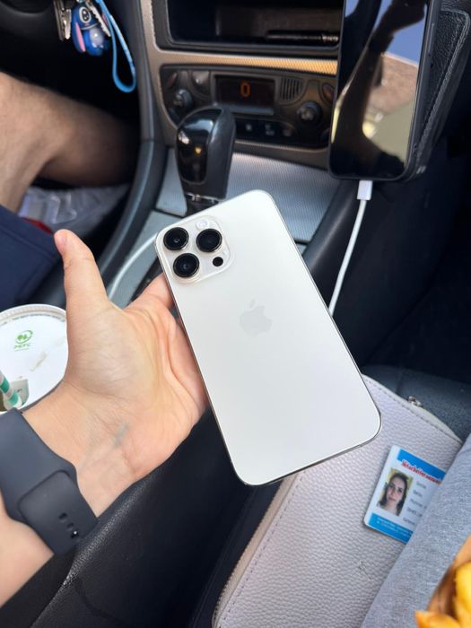 Vând iphone 14 pro Max