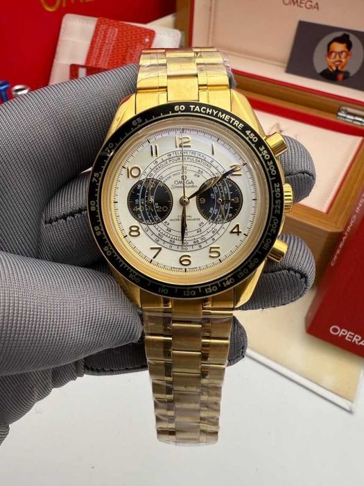 Omega speedmaster yellow gold
