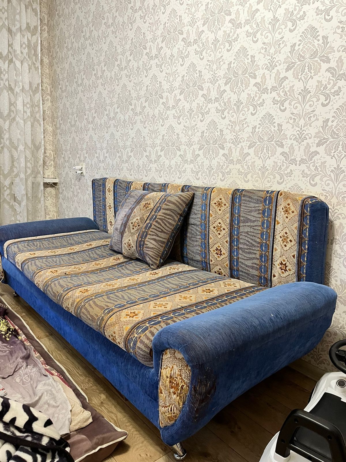 Продается диван, состояние хорошее
