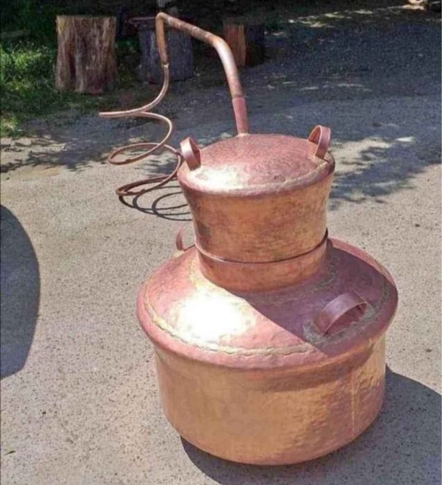 Vând un cazan de țuică din cupru alimentar capacitate de 110litri cu f