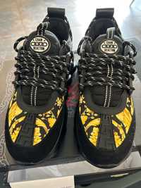 SNEAKERS VERSACE, Chain Reaction Trainers Gold Black