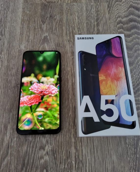 Самсунг А 50 продам