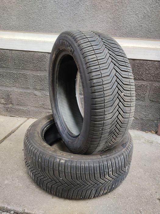 Vând 2 Cauciucuri 235/55/19 M+S Michelin Cross Climate DOT 2022