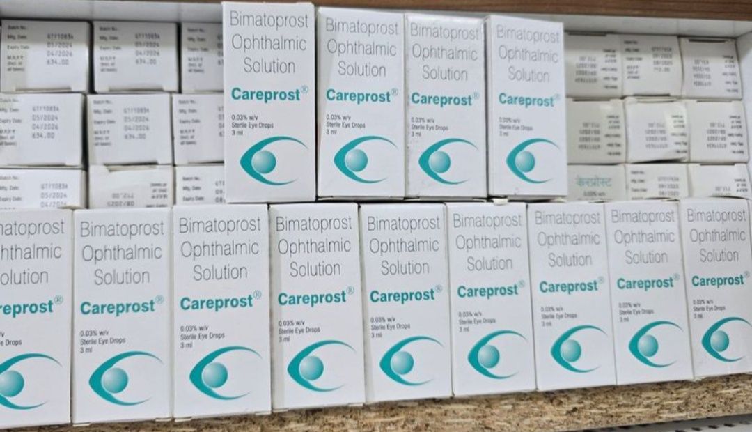 Средство для роста ресниц и бровей Careprost (Карепрост)