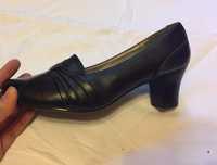 Продам новые женские осенне-весенние туфли, 36 -36,5 размер.