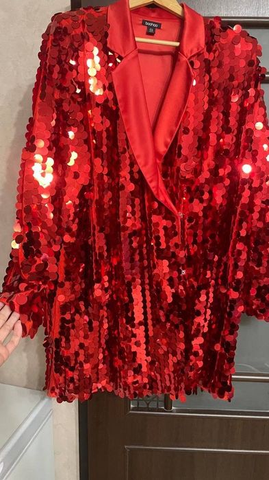 Продам новый платье пиджак вечерний