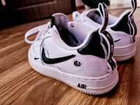 Nike air force 1 black and white