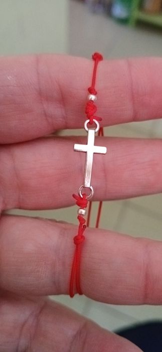 Нови Ръчно Изработени Гривнички