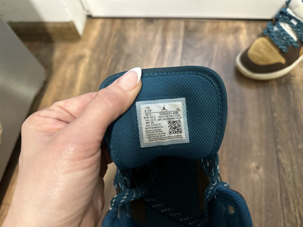 Детски Спортни обувки Nike AIR JORDAN 1