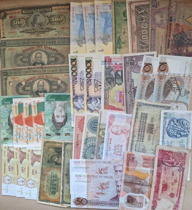 LOT 100 BANCNOTE straine scoase din circulatie