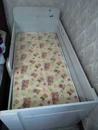 Детская кровать с новым матрасом