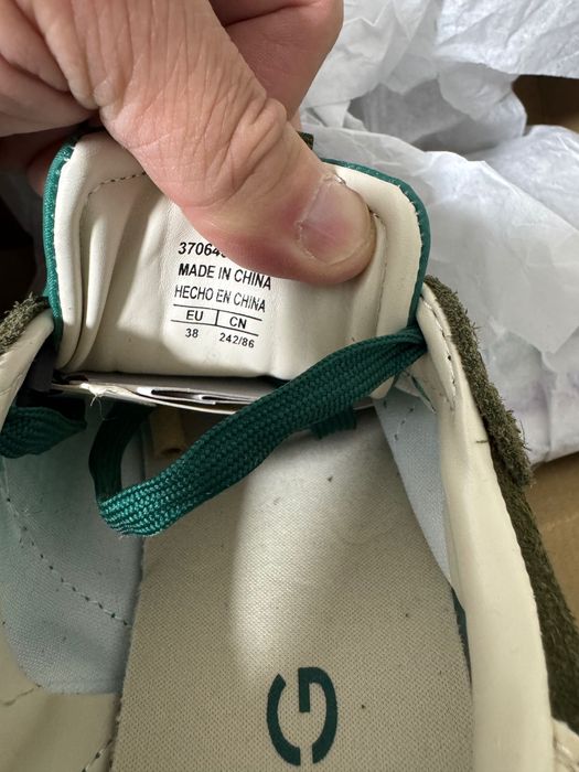 Продаю новую обувь adidas mango 35-38