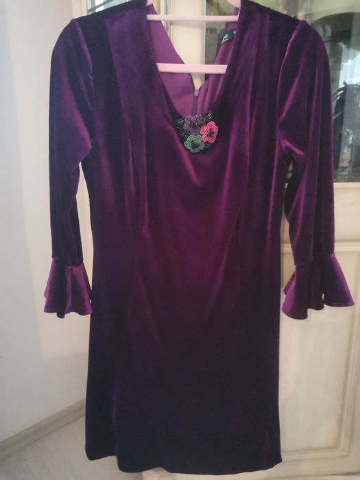 Rochie de catifea marimea 40