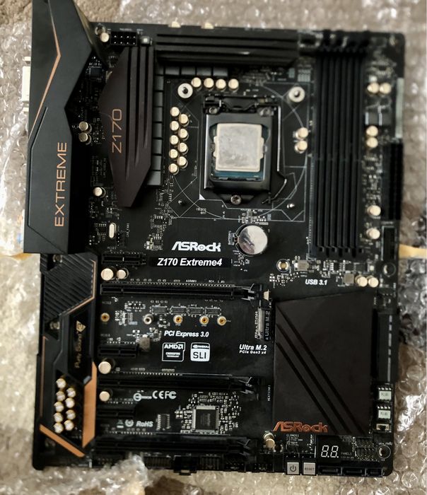 Vand Placă de bază ASRock Z170 Extreme4 + Intel i5-6600K