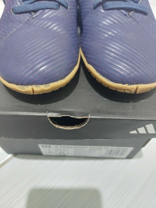 Детски футболни обувки adidas 33