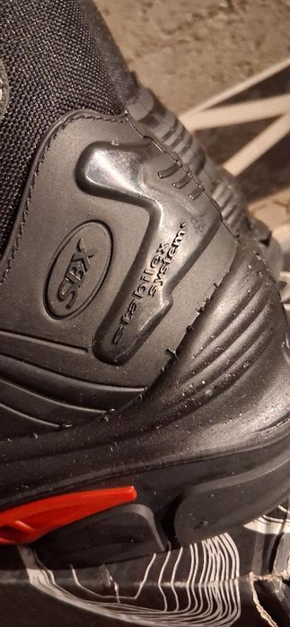 Bocanci        munca     Strauss