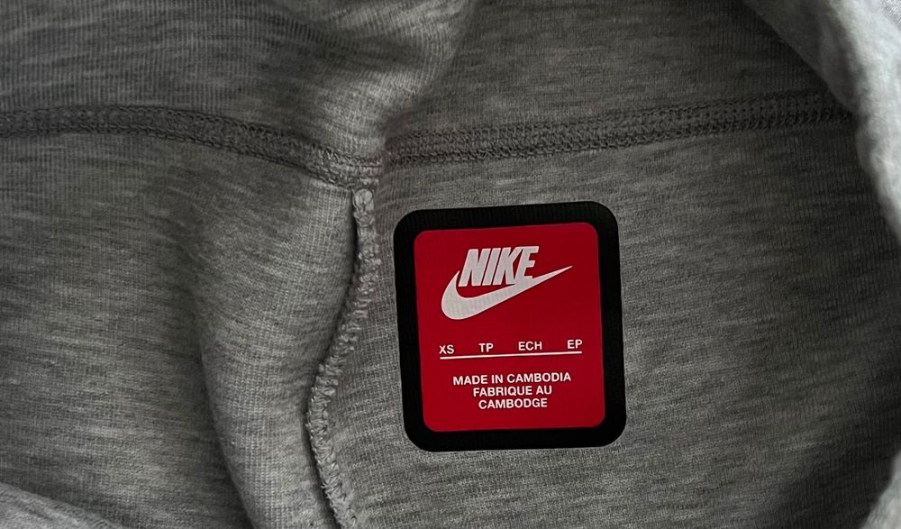 Nike TechFleece Анцуг