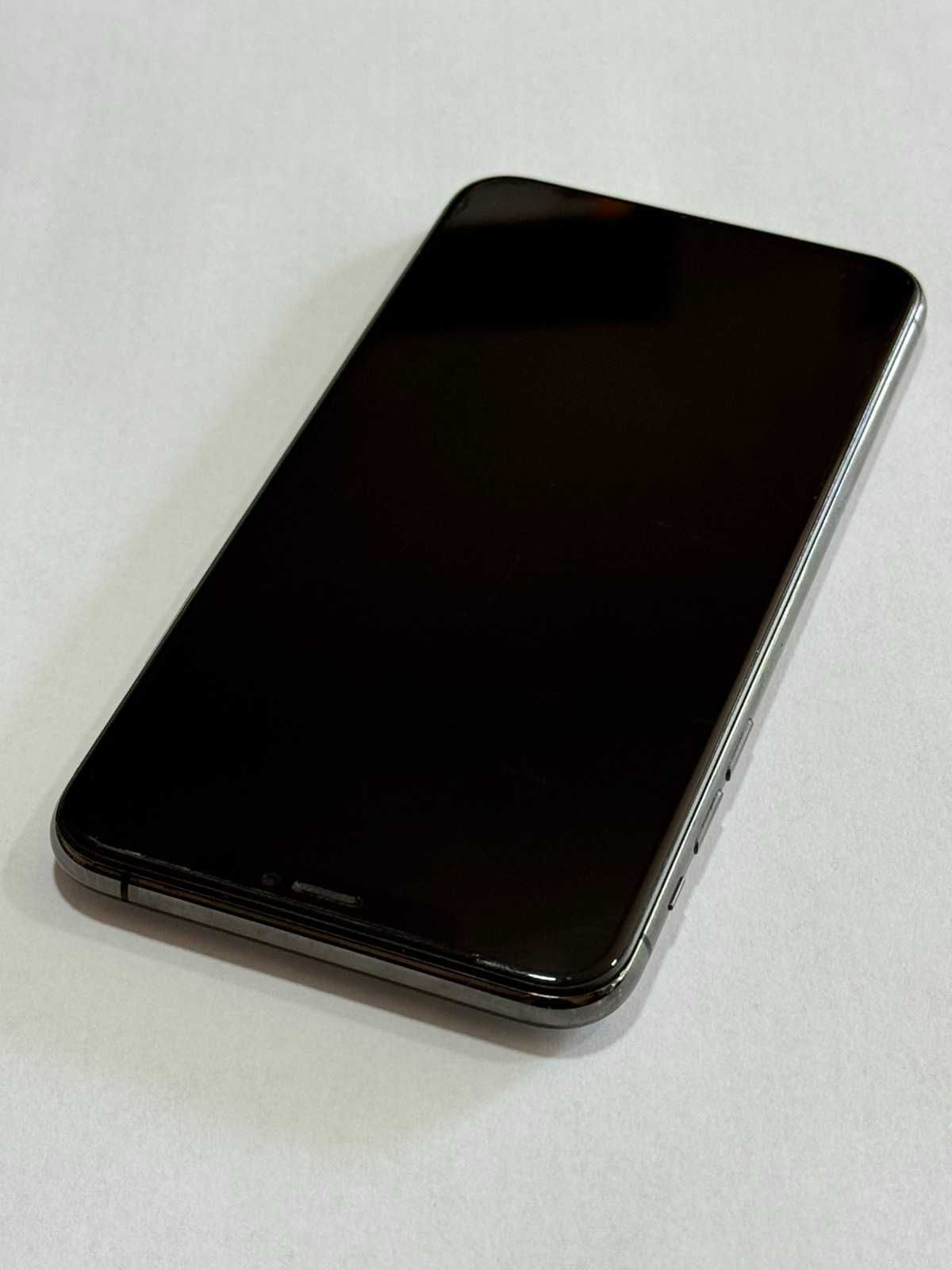 Телефон iPhone 11 Pro Max 512GB