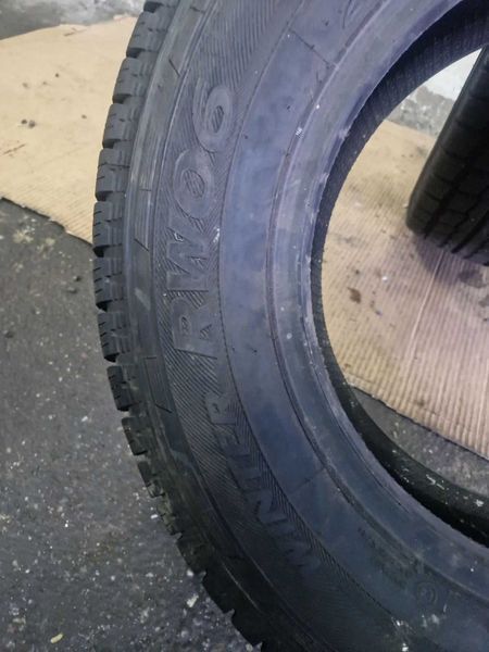 2 Hankook R15C 205/70/ 
зимни бусови гуми 
DOT3118