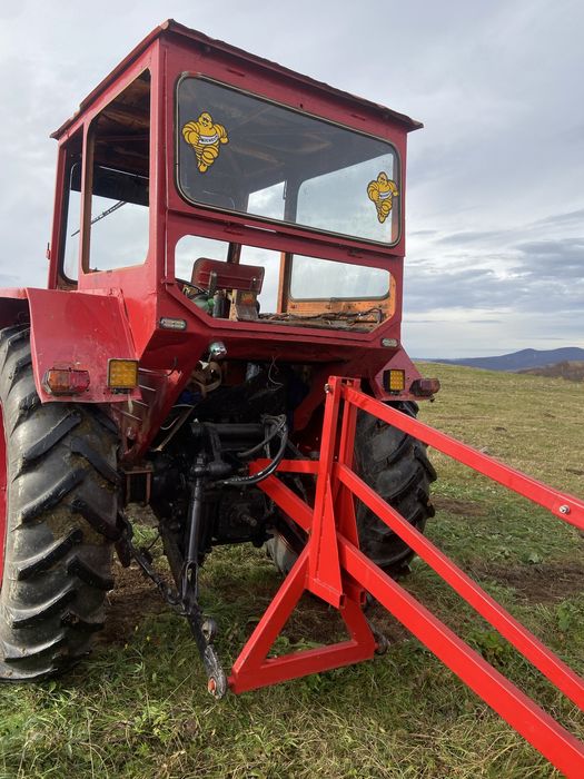 Tractor u 650 cu plug si disc