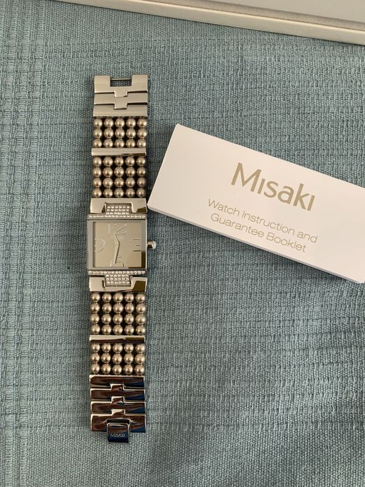 Женские наручные часы