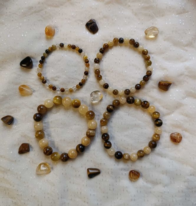 ЛЕЧЕБНА ГРИВНА от 3 вида полускъпоценни камъни. КОЛЕДА