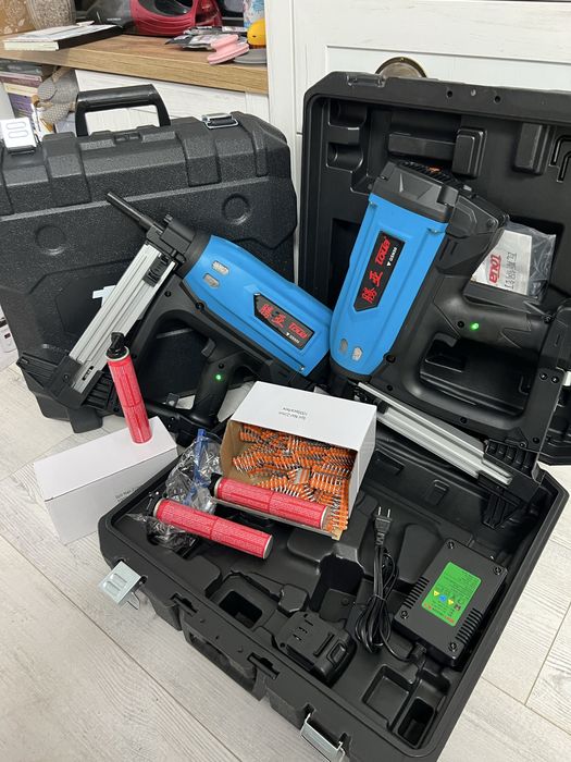 Pistol cuie beton si metal Toua