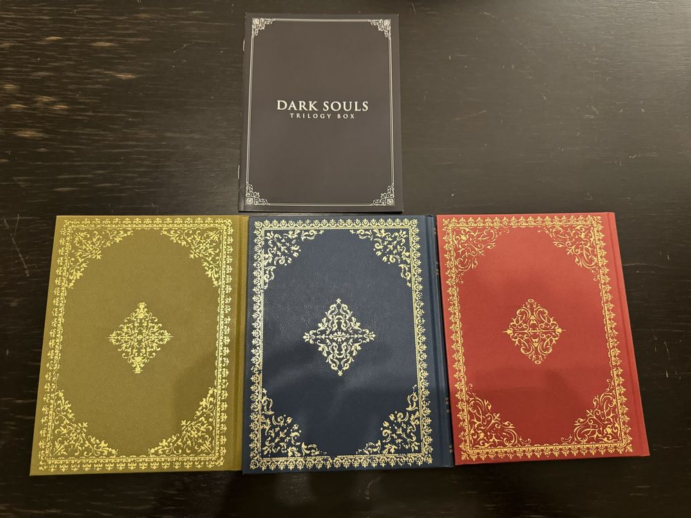 Dark Souls 1,2,3 Trilogy collector’s edition Item Encyclopedia carti