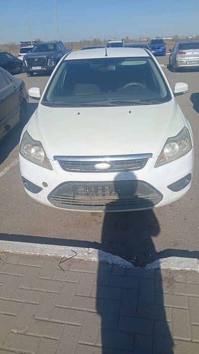 Продам машину форд  или обмен на ниву