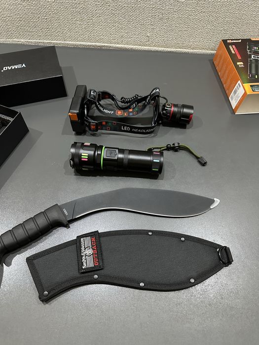 Продаю  новые кукри мощные фонарики