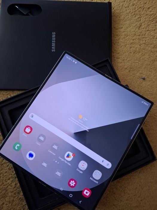 Samsung Z fold6- чисто нов 2г. гаранция