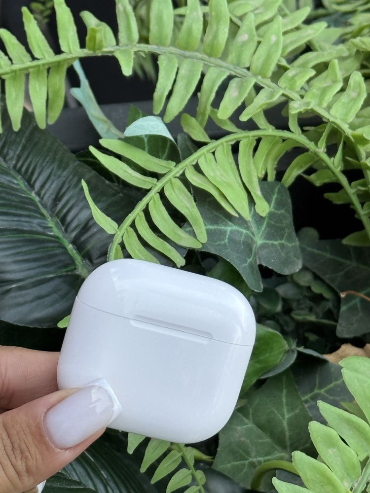 AirPods 4 (Ашимова 4а/2)