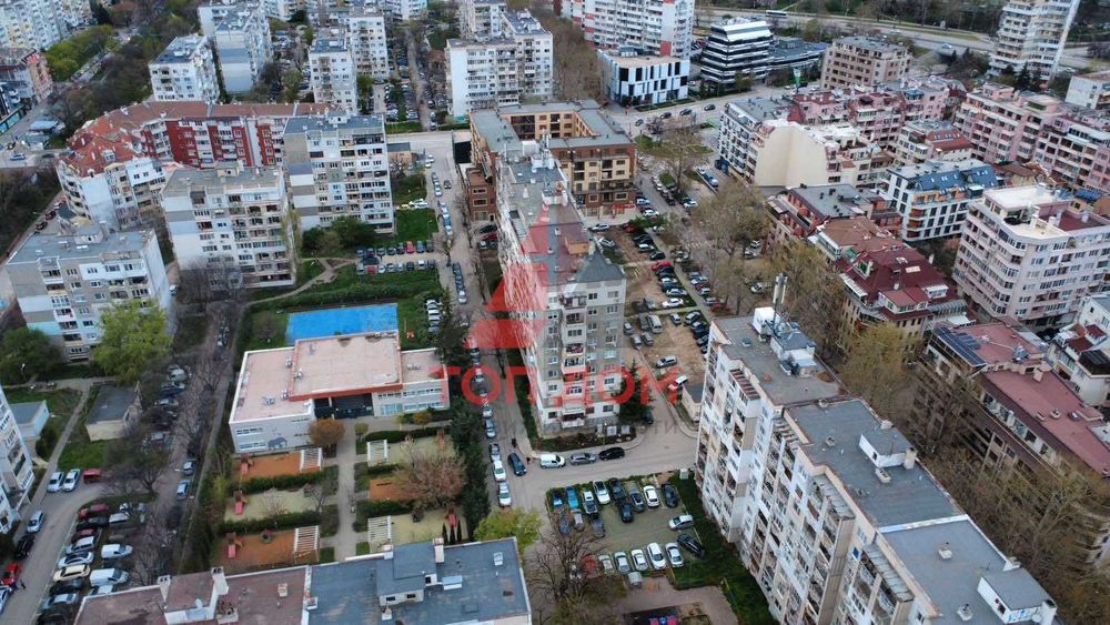 Дава се под наем Многостаен апартамент в Варна, Базар Левски - 110 кв.м за 750 € - Снимка #16