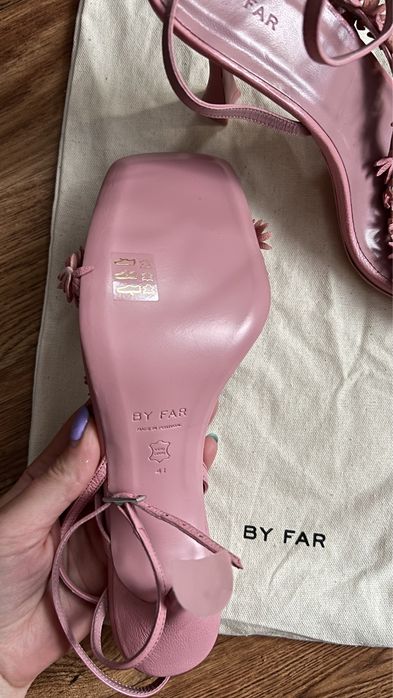 Високи обувки / сандали By Far