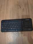Vând tastatura Logitech cu touch
