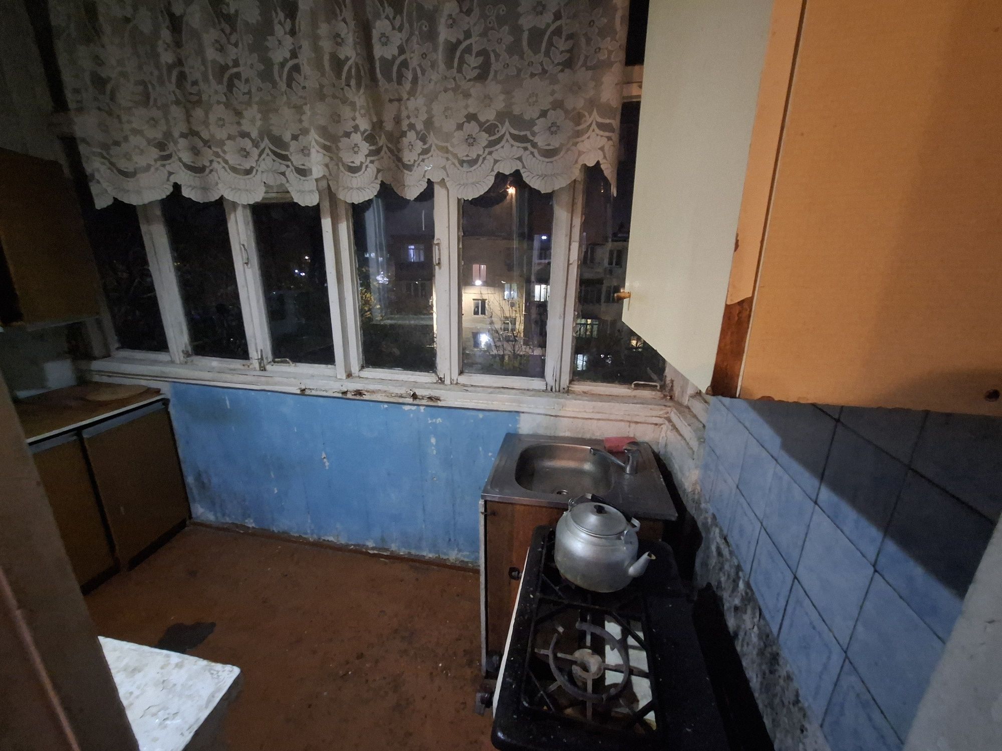Arenda kvartira Yashnabod Kadishva bozor yaqinda 2xona 3xona qilingan
