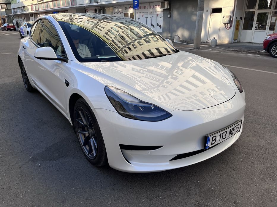 Inchiriere Tesla pentru Bolt/Uber