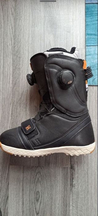 Сноуборд Обувки DCMora Boa 37 номер