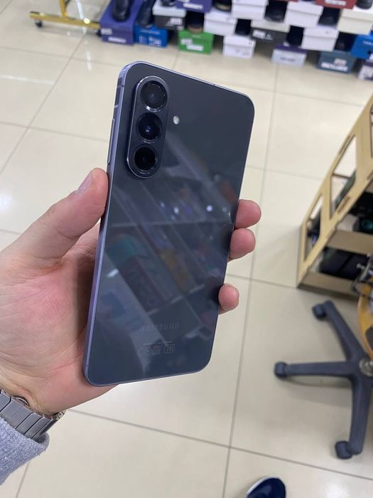 Samsung a 56 yangi 3 oy ishlatilgan srochni pul kerak