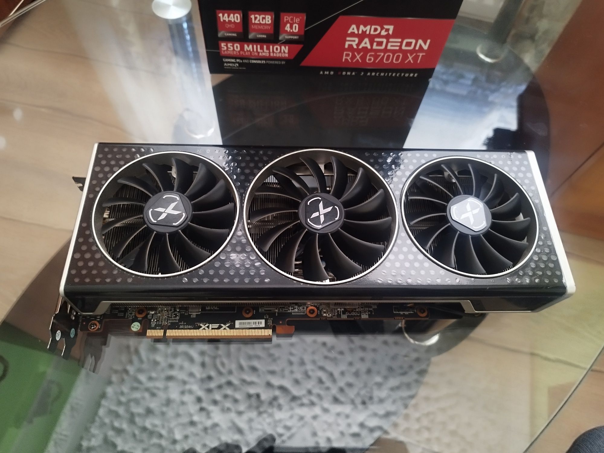 XFX Radeon RX 6700XT