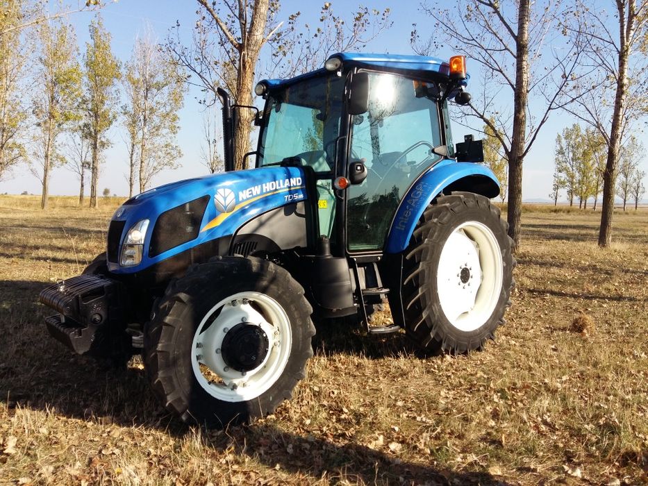 New Holland td5.85