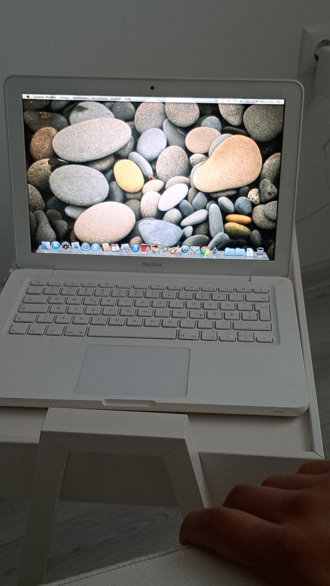 Macbook 6 1 intel core 2 duo