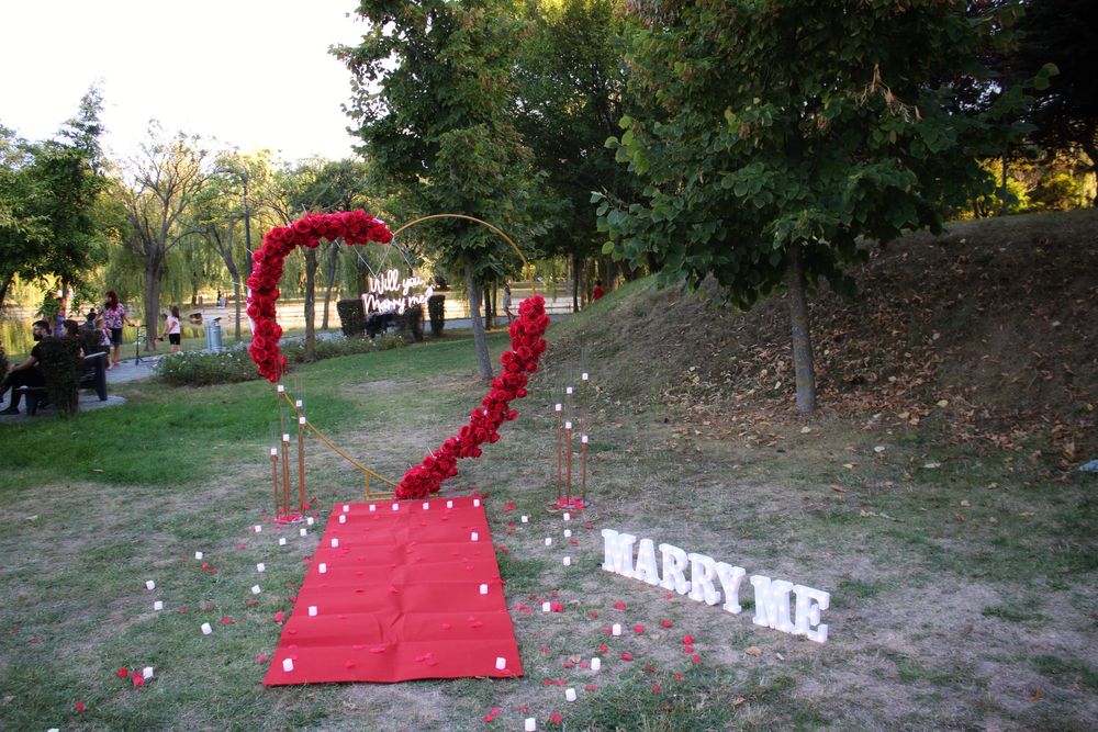 Decor romantic pentru cerere în căsătorie + ședință foto cadou