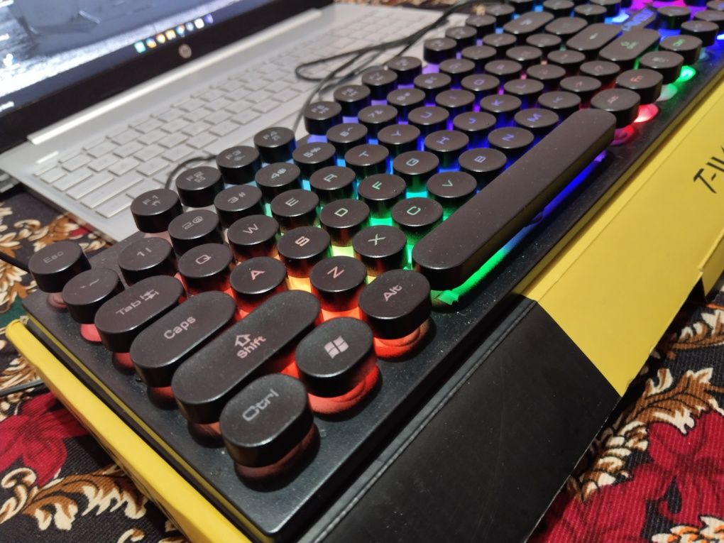 T-WOLF RGB klaviatura va mishka
