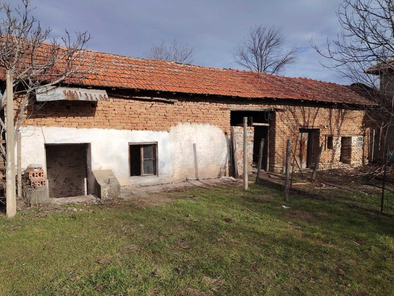 Продава се Къща в с. Пелишат, Област Плевен - 178 кв.м за 96 €/кв.м - Снимка #8