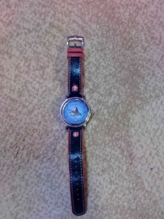 Часы швейцарские Onsa