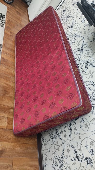 Продам матрас 2*90