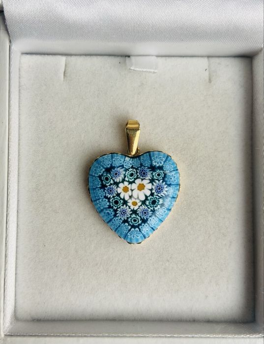 Pandantiv-inima Millefiori din argint aurit cu sticla de Murano